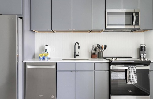 Durham Apartamento | Landing at The Rigsbee Phase ll - Studio in Old.