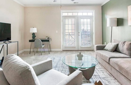 Greensboro Apartamento | Landing at The Village Lofts - 1 Bedroom in Downtown Greensboro