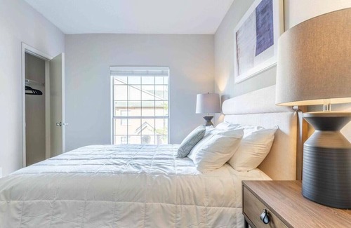 Germantown Apartamento | Landing at The Vineyards - 3 Bedrooms in Downtown Collierville