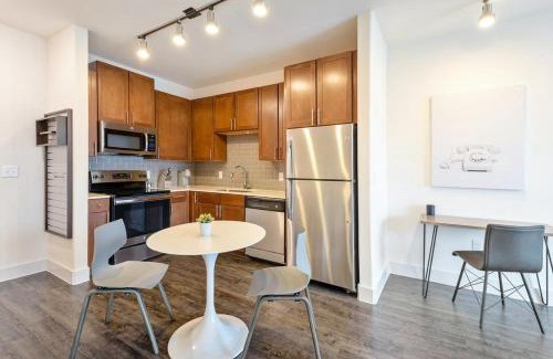 Nassau Bay Apartamento | Landing at Voyager at Space Center - 1 Bedroom in East Pasadena