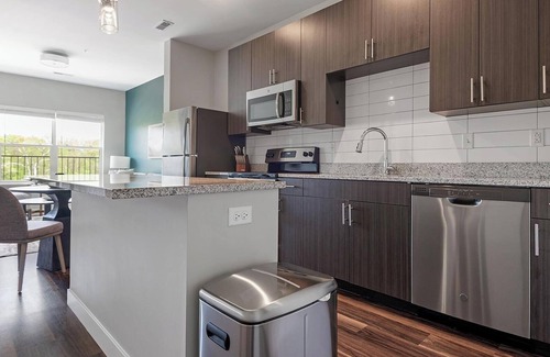 Edwardsville Apartamento | Landing at Whispering Heights - 1 Bedroom in Ed...