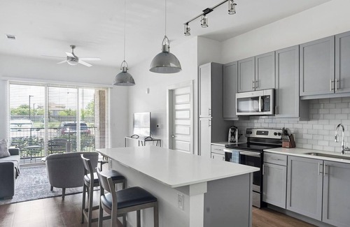 Austin Apartamento | Landing | Beautiful 1BD, Gym, Yoga Studio