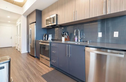 Baileys Crossroads Apartamento | Landing | Amazing 1BD, Gym, Game Room