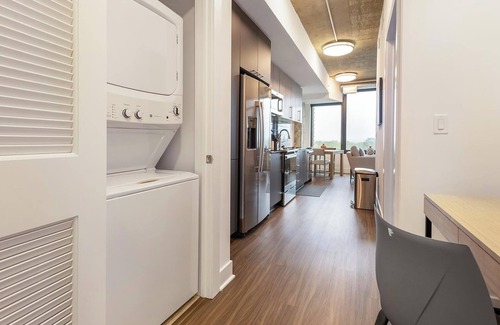 Baileys Crossroads Apartamento | Landing | Amazing 1BD, Gym, Game Room