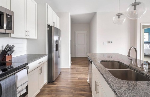Antioch Apartamento | Landing | Spectacular 1BD, Pool, Yoga Studio