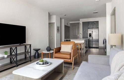 McKinney Apartamento | Landing | Beautiful 2BD, Pool, Clubhouse