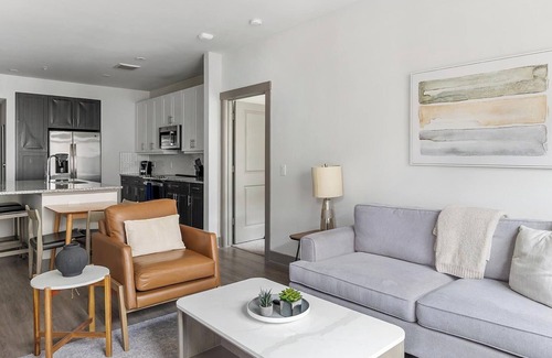 McKinney Apartamento | Landing | Beautiful 2BD, Pool, Clubhouse