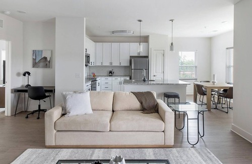 Athens Apartamento | Landing | Modern 3BD, Gym, Yoga Studio