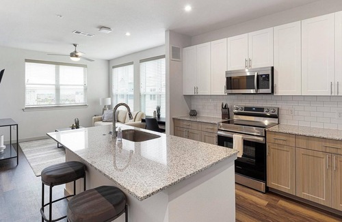 Fate Apartamento | Landing | Chic 1BD, Clubhouse, Gym