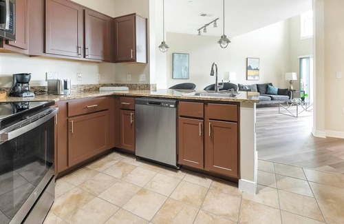 Chillum Apartamento | Landing | Chic 1BD, Pool, Clubhouse