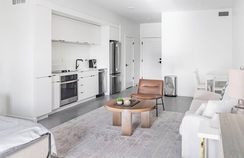 Sugar House Apartamento | Landing | Incredible Studio, Rooftop Lounge