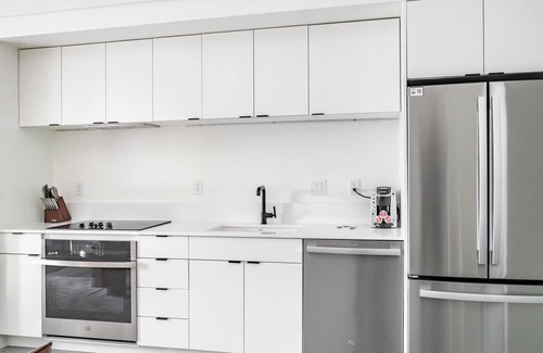 Sugar House Apartamento | Landing | Incredible Studio, Rooftop Lounge