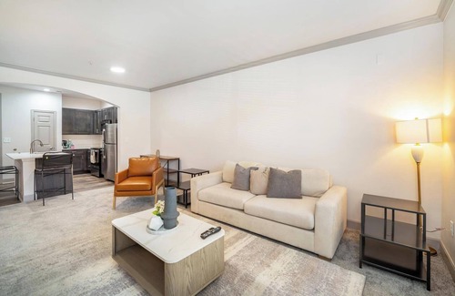 Corryville Apartamento | Landing | Incredible 1BD, Gym, Clubhouse