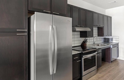 Fort Worth Apartamento | Landing at The Standard River District - 2 Bedr...