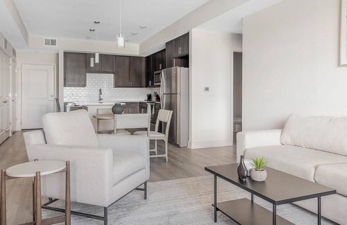 Palmetto Apartamento | Landing | Beautiful 2BD, Gym, Clubhouse