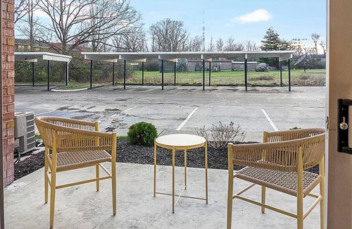 Indianapolis Apartamento | Landing | Incredible 2BD, Gym, Pool