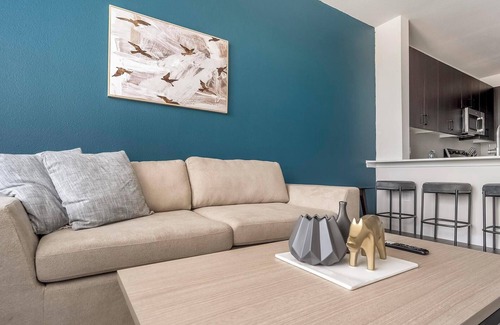 Wetmore Apartamento | Landing | Incredible 1BD, Gym, Clubhouse