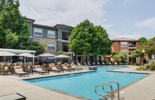 Richmond Apartamento | Landing | Modern 1BD, Clubhouse, Gym