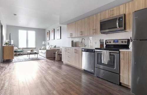 Northwest Portland Apartamento | Landing | Modern 1BD, Courtyard, Gym