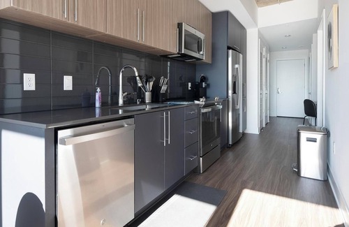 Baileys Crossroads Apartamento | Landing | Stunning 1BD, Gym, Game Room
