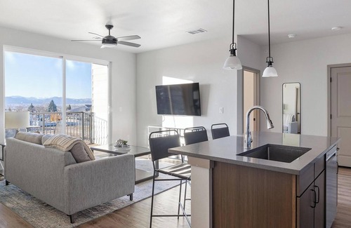 Littleton Apartamento | Landing | Modern 1BD, Gym, Clubhouse
