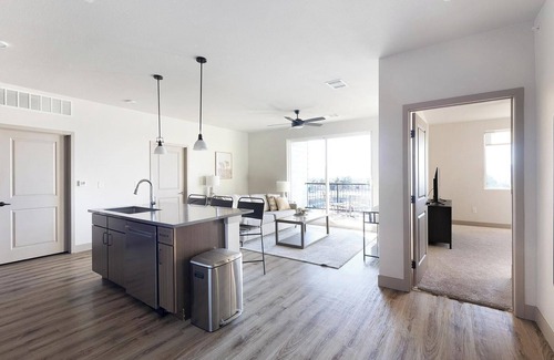 Littleton Apartamento | Landing | Modern 1BD, Gym, Clubhouse