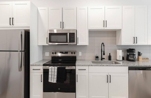 Denton Apartamento | Landing | Modern 1BD, Gym