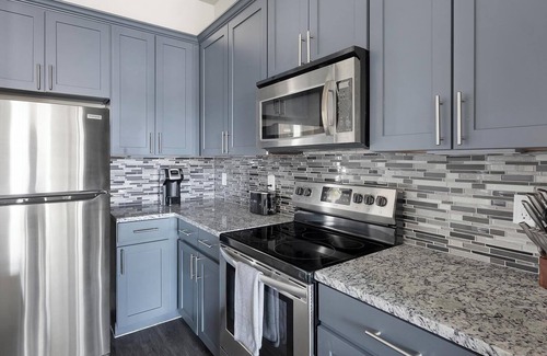 Nassau Bay Apartamento | Landing | Modern 1BD, Clubhouse, Gym