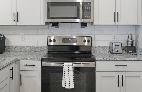 Fort Myers Apartamento | Landing | Amazing 2BD, Gym, Pool