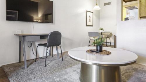 Amphi Apartamento | Landing Modern Apartment with Amazing Amenities (ID8432)