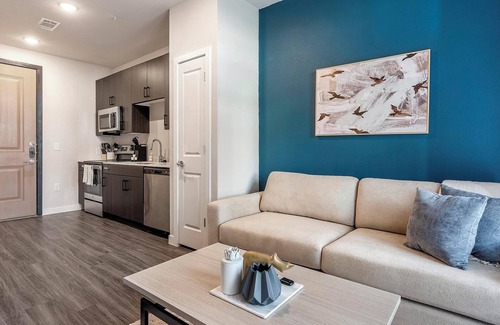 Wetmore Apartamento | Landing | Modern Studio, Gym, Clubhouse