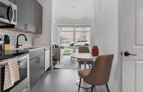 Richmond Apartamento | Landing | Amazing Studio, Pool, Gym