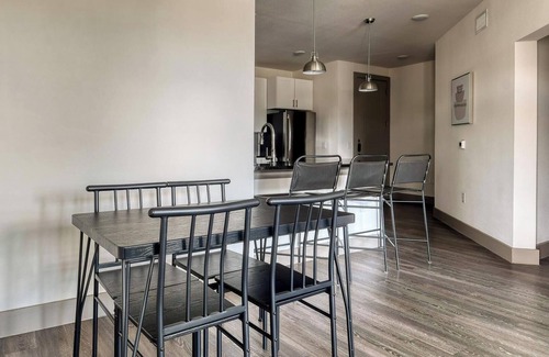 Conroe Apartamento | Landing | Spectacular 2BD, Pool, Clubhouse