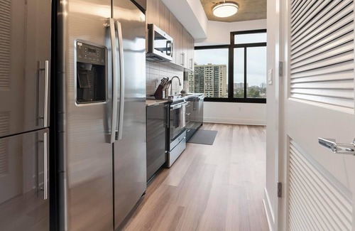 Baileys Crossroads Apartamento | Landing | Stylish 1BD, Gym, Game Room