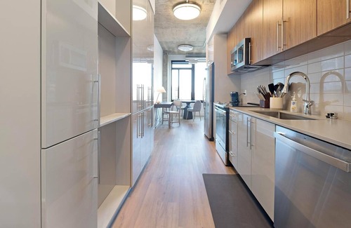 Baileys Crossroads Apartamento | Landing | Chic 1BD, Gym, Game Room