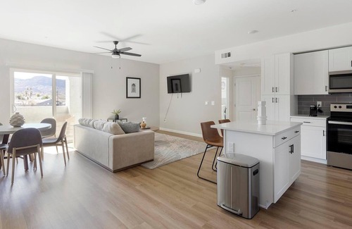 Townsite Apartamento | Landing | Spectacular 1BD, Rooftop Lounge, Pool
