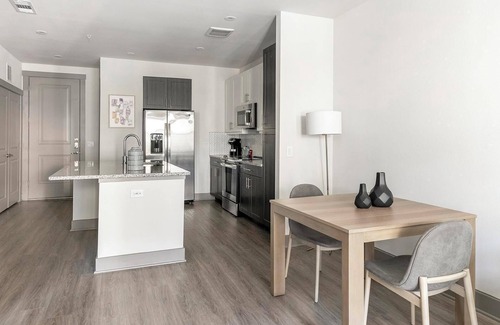 McKinney Apartamento | Landing | Stylish 1BD, Gym, Pool