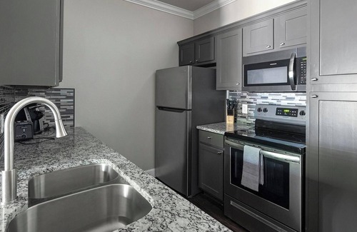 Richmond Apartamento | Landing | Stylish 1BD, Gym, Pool