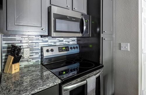 Richmond Apartamento | Landing | Stylish 1BD, Gym, Pool
