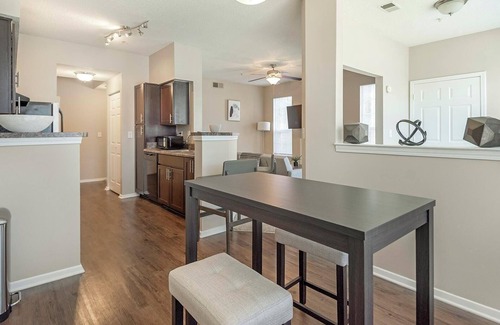 Germantown Apartamento | Landing | Amazing 1BD, Gym, Pool