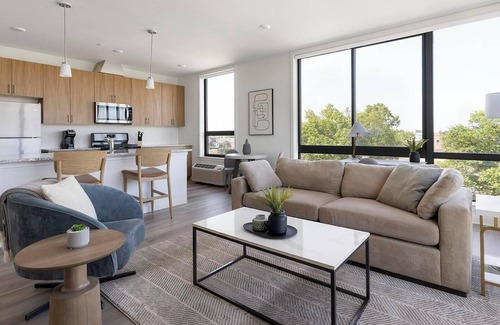 Carteret Apartamento | Landing | Amazing 2BD, Courtyard, Rooftop Lounge