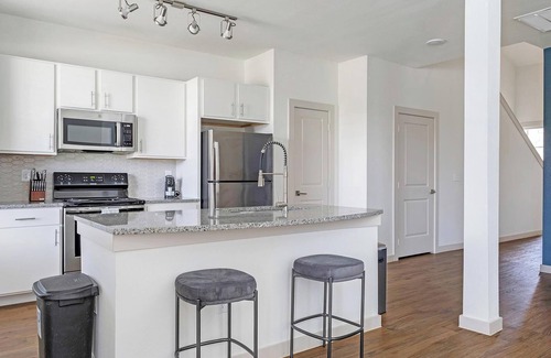 Waller Apartamento | Landing at Home at Waller - 3 Bedrooms in Waller
