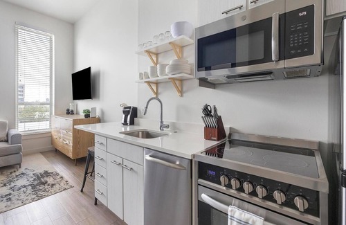 River North Art District Apartamento | Landing | Spectacular Studio, Clubhouse, Gym
