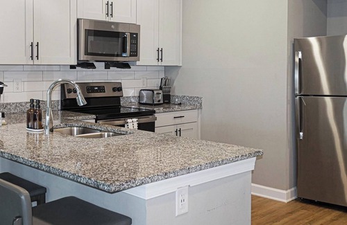 Fort Myers Apartamento | Landing | Spectacular 2BD, Gym, Pool