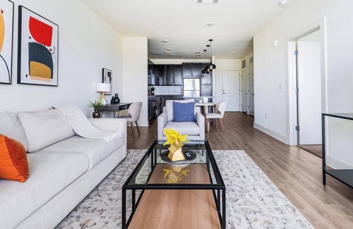 Fort Worth Apartamento | Landing at The Standard River District - 1 Bedr...