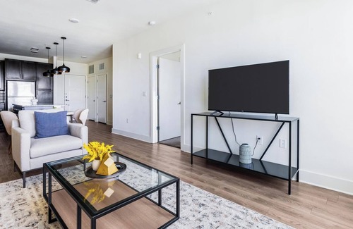 Fort Worth Apartamento | Landing at The Standard River District - 1 Bedr...