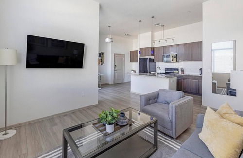 Arrowhead Ranch Apartamento | Landing | Stunning 1BD, Gym