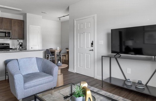 Dallas Apartamento | Landing | Stunning 1BD, Pool, Gym