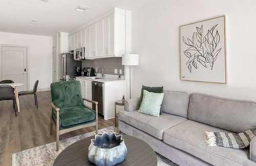 Huntsville Apartamento | Landing | Incredible 1BD, Clubhouse, Gym