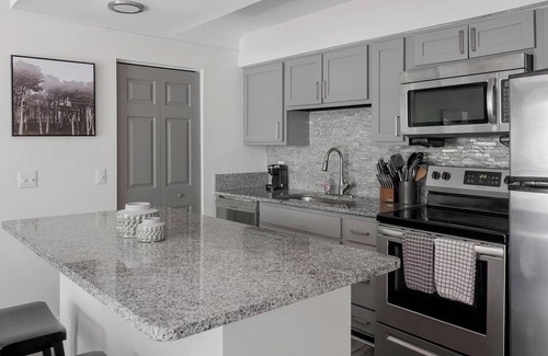Green Hills Apartamento | Landing at The Metropolitan - 1 Bedroom in Nash...